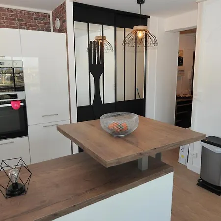 Vue Cathedrale דירה