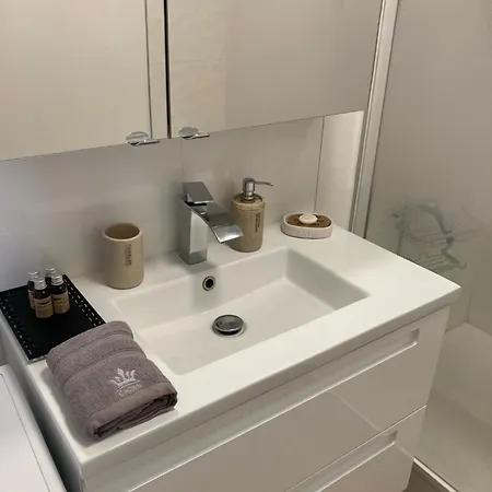 Vue Cathedrale דירה